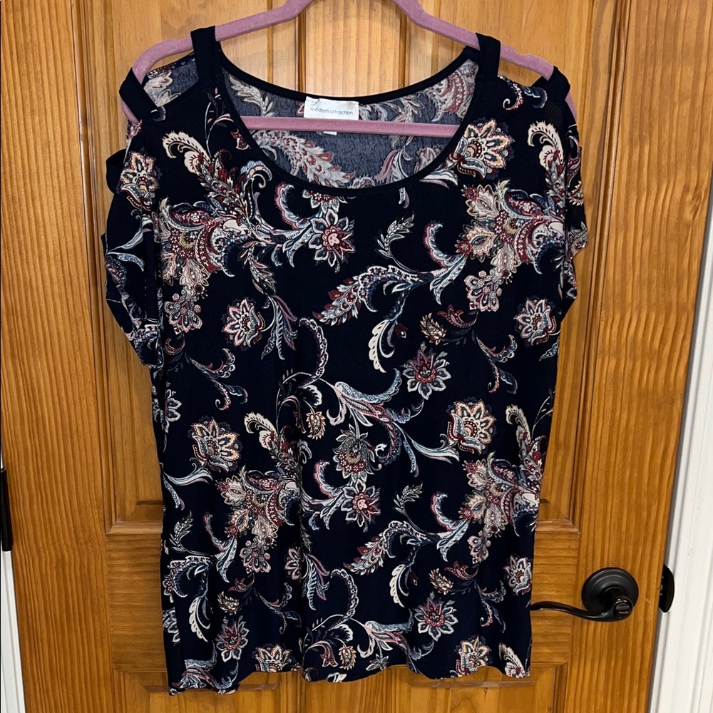 Modern Attraction  Women's Top with Cut Out Sleeves XL